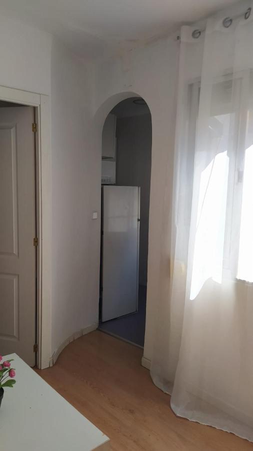 Apartamento en C. María Luisa 2 Dormitorios Madri Exterior foto